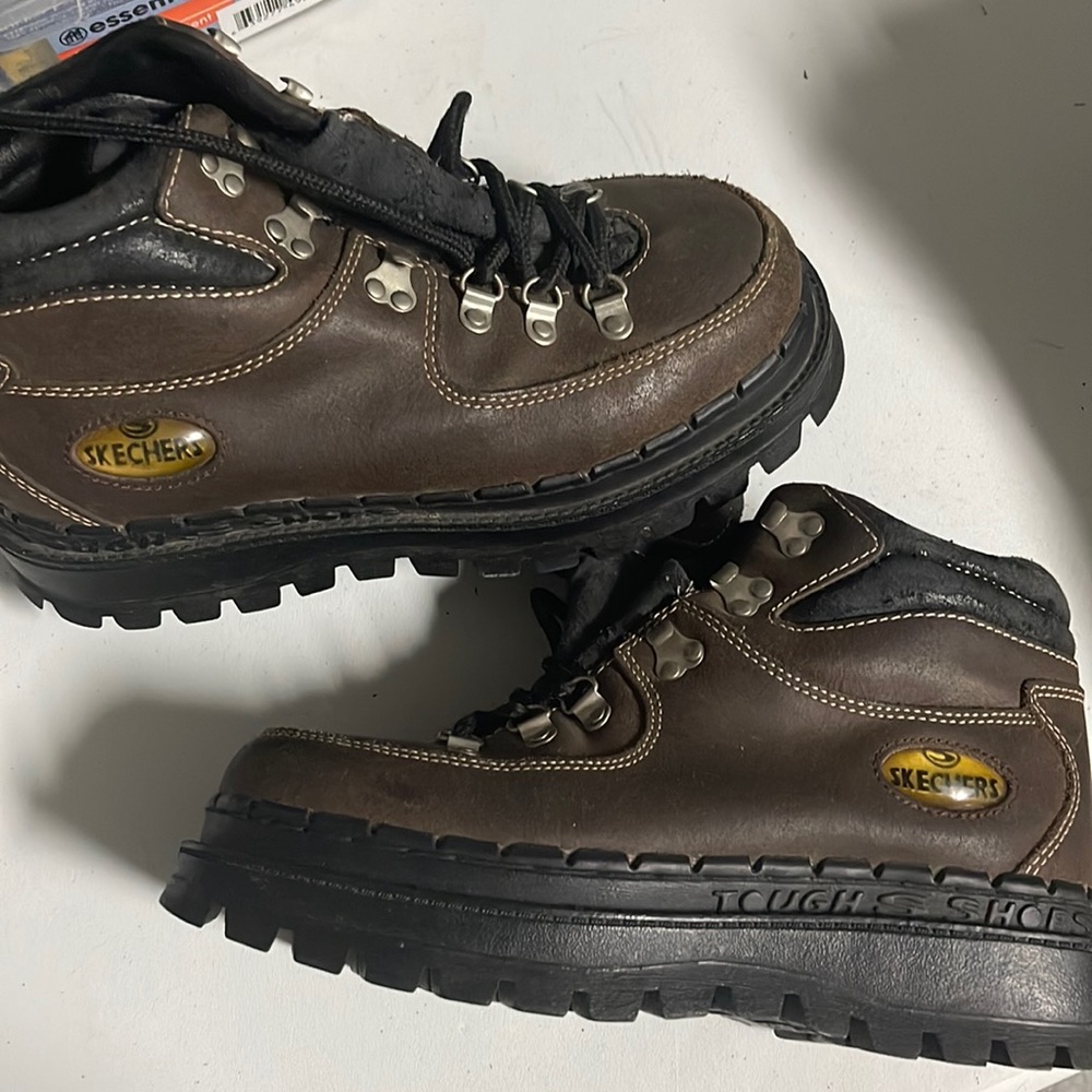 Sketchers tough shoes hiking boots as is